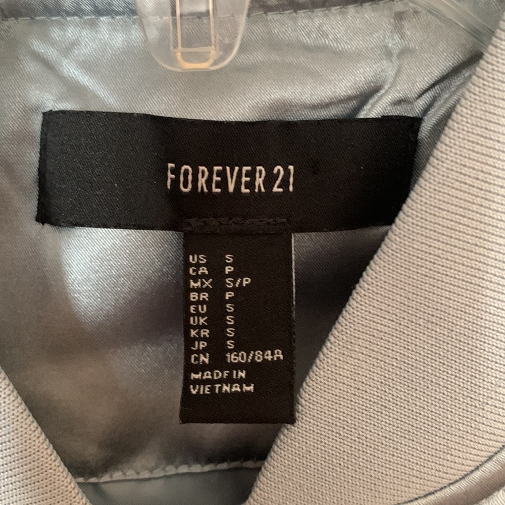 Puffer Jacket - Picture 2 of 7